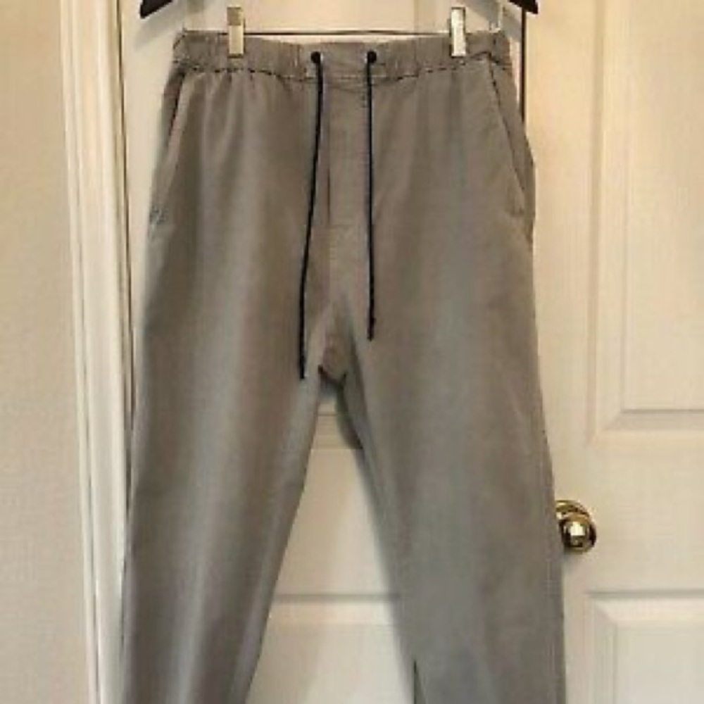 Silver American Eagle joggers